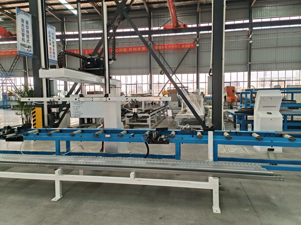 光伏支架型鋼車間